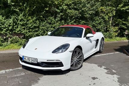 Porsche Boxster 62.000 km 56.900 € Winnenden 71364