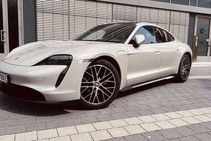 Porsche Taycan 57.000 km 59.000 &euro; München, Landeshauptstadt 81927