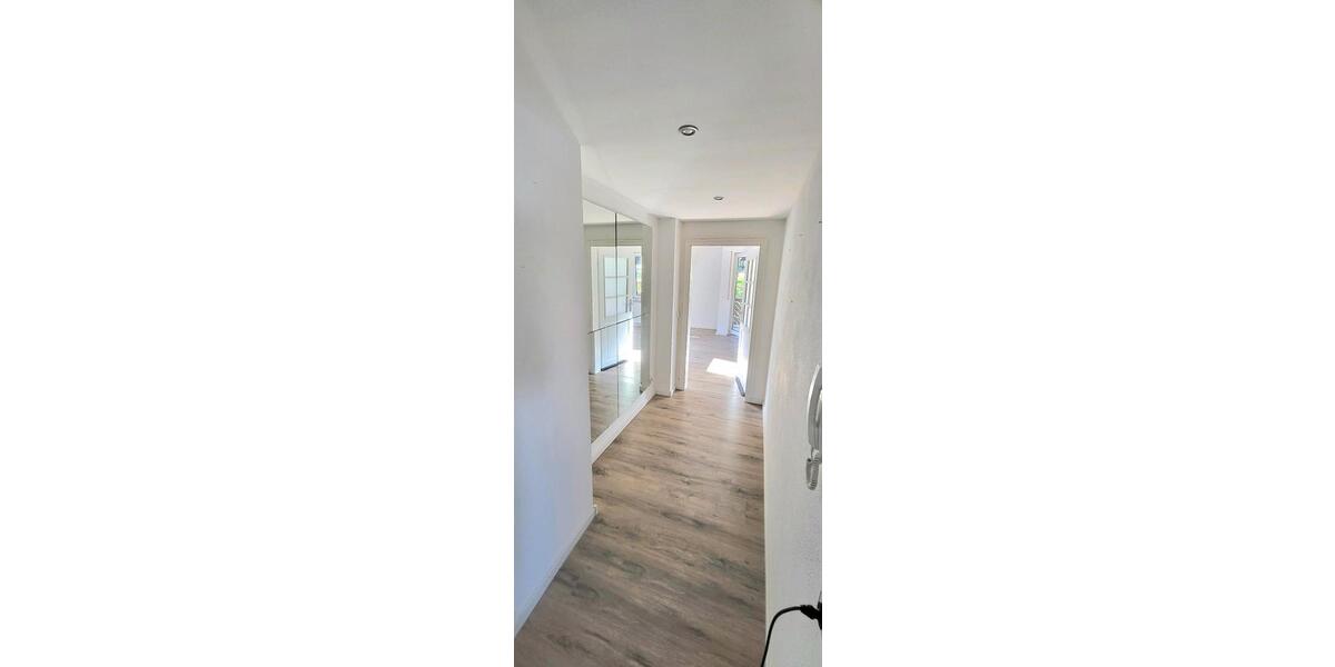 Etagenwohnung Sundern (Sauerland) - 3 Zimmer, 85 m&sup2;, 750&euro; | Angebot:26329306