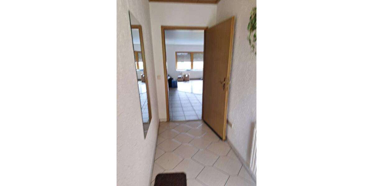 Zwei Häuser auf einem Grundstück – Vielseitigkeit, Platz und Potenzial - Doppelhaushälfte Pößneck | Angebot:25475150