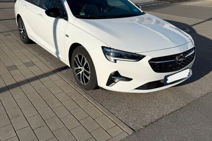 Opel Insignia 49.950 km 22.400 &euro; Flörsheim am Main 65439