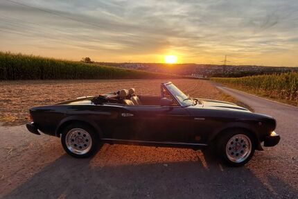 Fiat 124 Spider