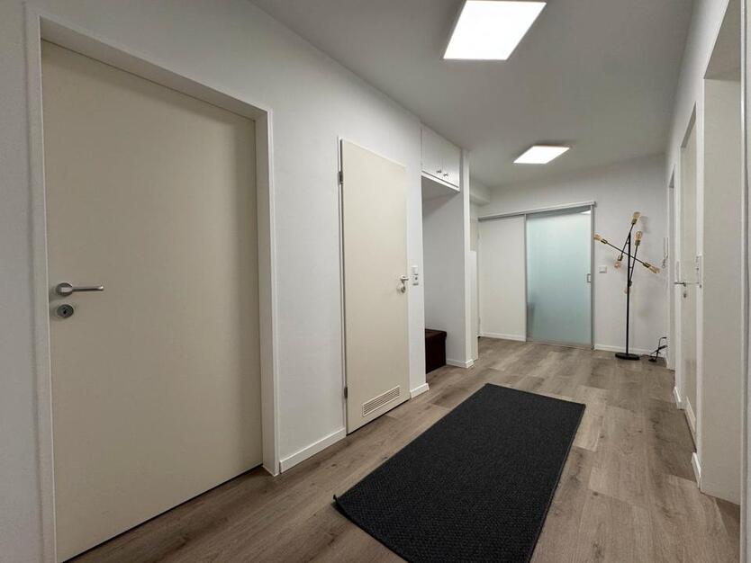 Troisdorf 4-Zimmer Saniert Aufzug Möbliert Voll Ausstattung