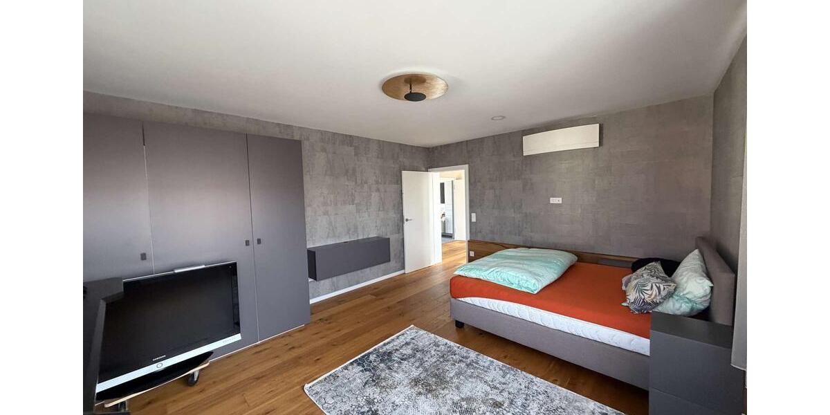 Villa Bad Camberg - 8 Zimmer, 459 m&sup2;, 3.200&euro; | Angebot:26249396