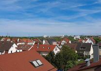 Helle DG-Wohnung Zuffenhausen,EBK,Balkon,Kamin