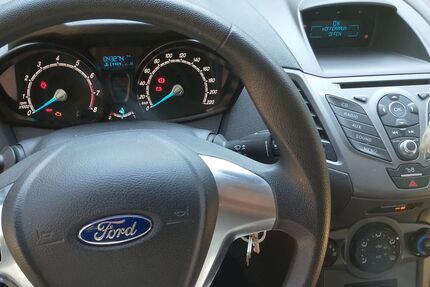 Ford Fiesta 43.500 km 5.200 &euro; winsen 21423