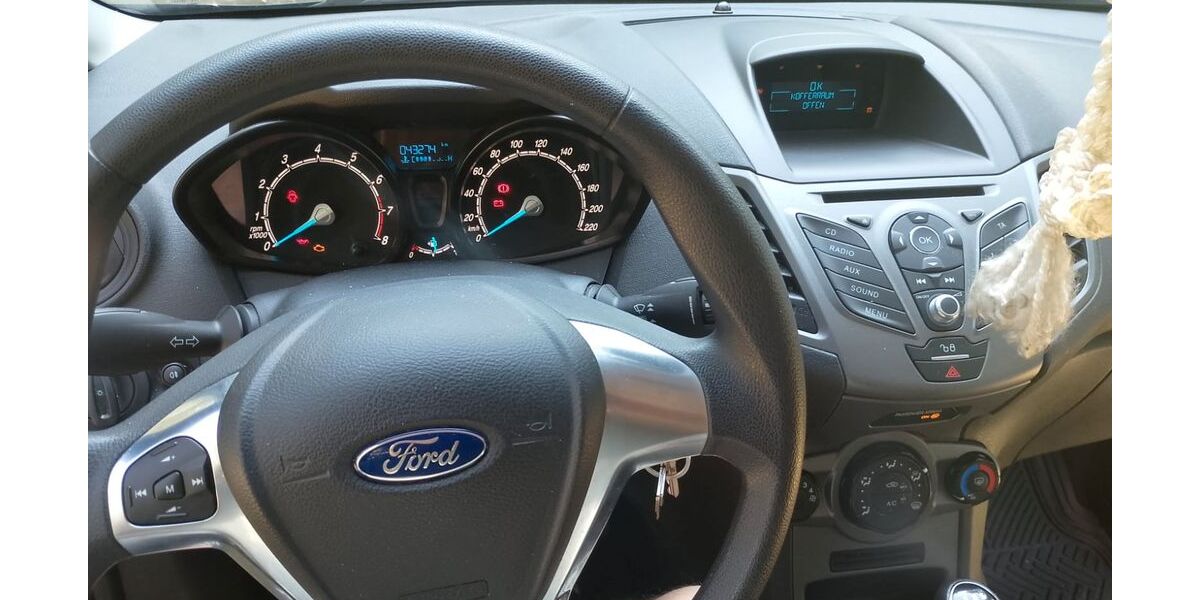 Ford Fiesta 43.500 km 5.200 &euro; winsen 21423