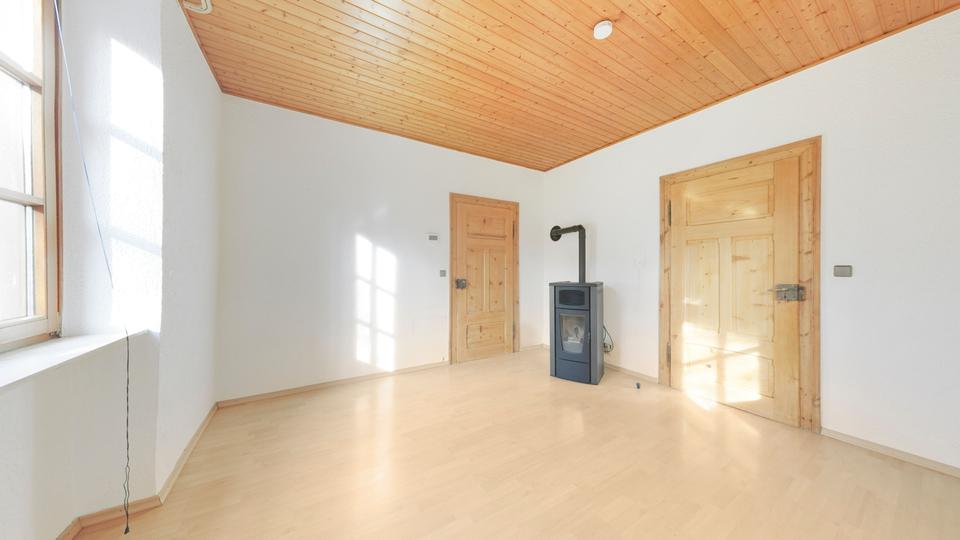 Einfamilienhaus Elztal - 5 Zimmer, 104 m&sup2;, 1.200&euro; | Angebot:24650004