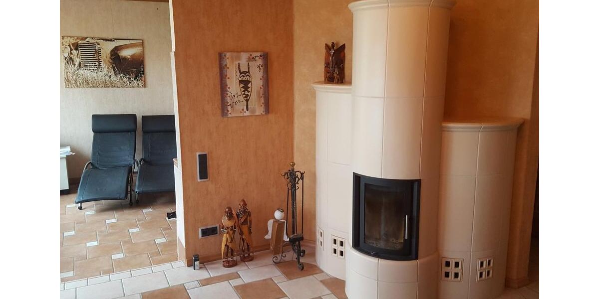 Erdgeschoßwohnung Mittelangeln - 6 Zimmer, 250 m&sup2;, 1.350&euro; | Angebot:25292754