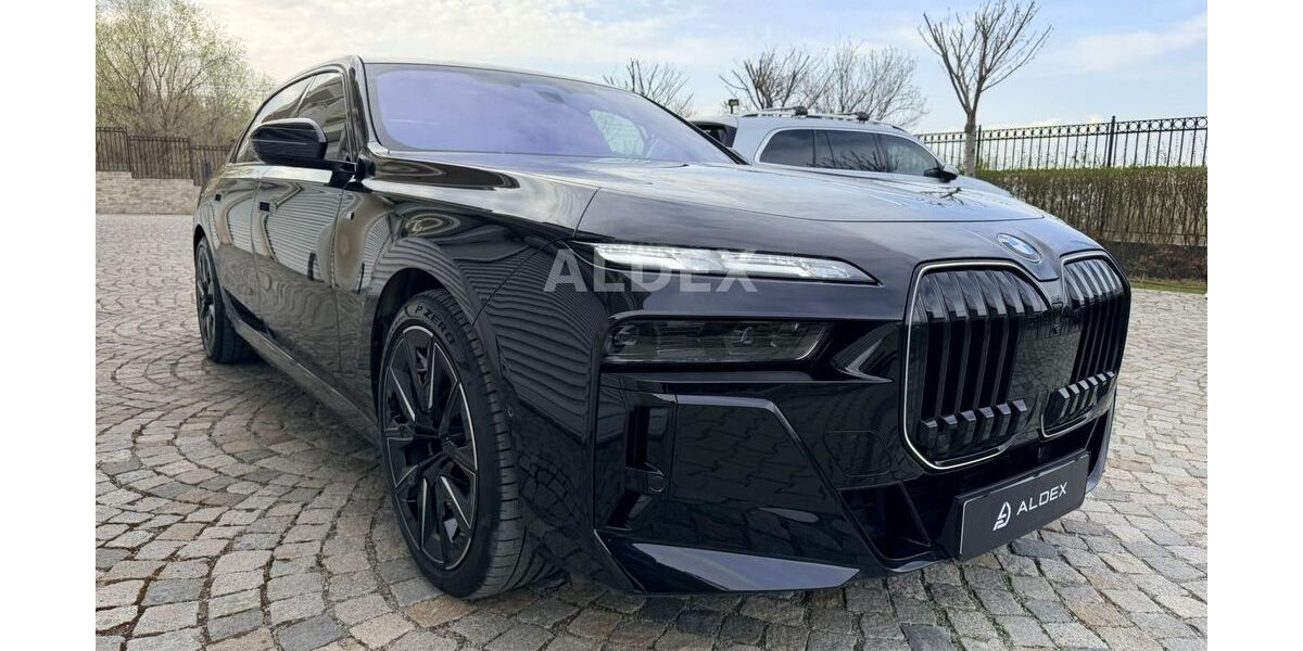 BMW 740 9.853 km 117.810 &euro; Bad Arolsen 34454