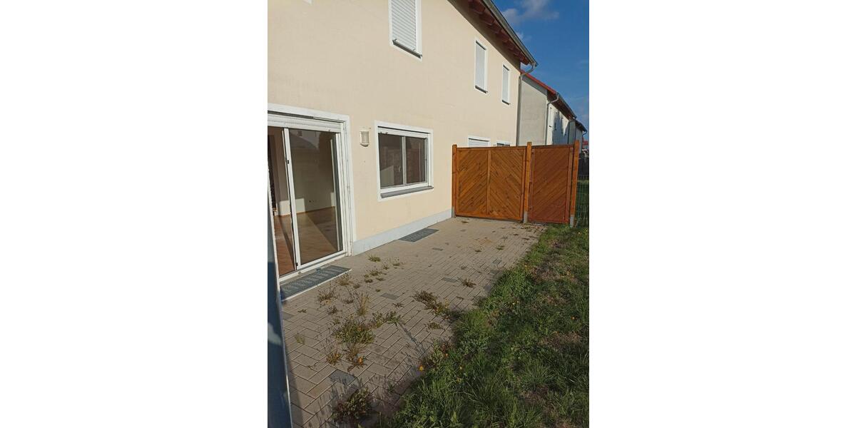 Doppelhaushälfte Vilseck - 9 Zimmer, 138 m&sup2;, 280.000&euro; | Angebot:27110725