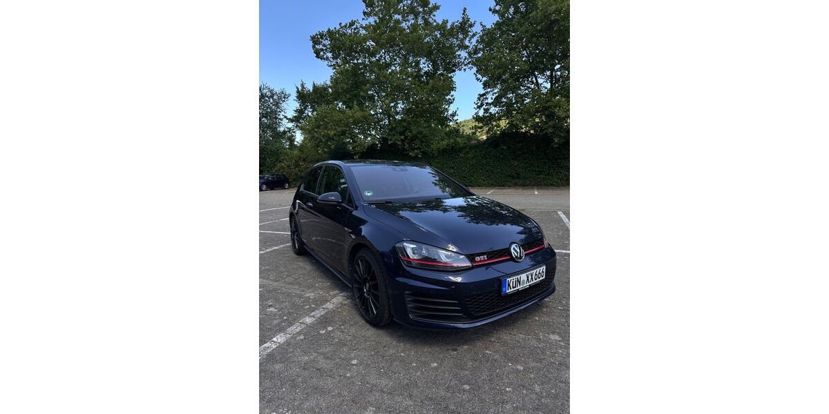 VW Golf 164.000 km 11.500 &euro; Künzelsau 74653