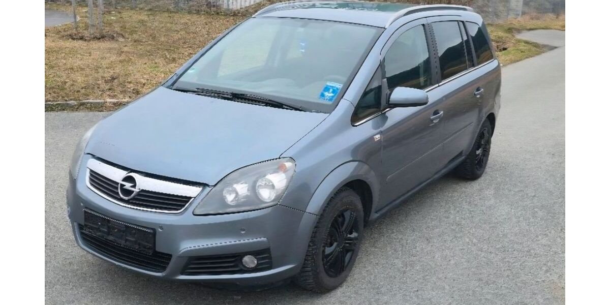 Opel Zafira 250.000 km 2.500 &euro; Bad Berneck 95460