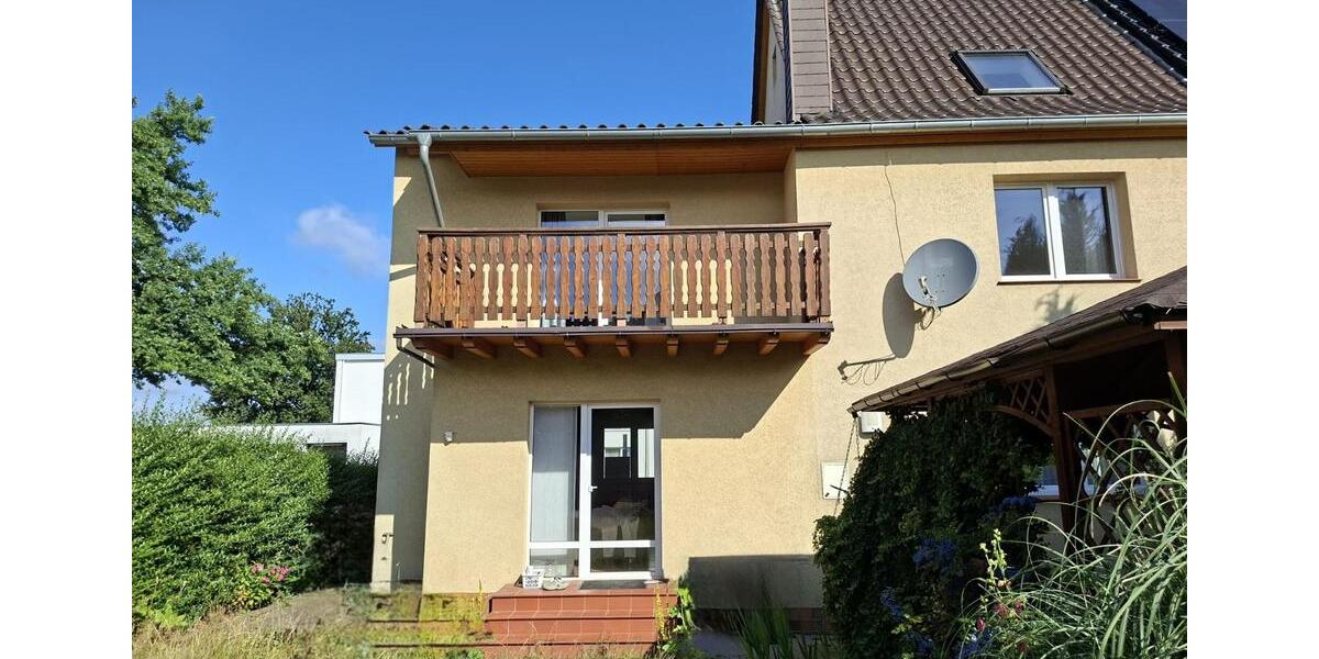 Reihenhaus Holzminden - 6.5 Zimmer, 178 m&sup2;, 280.000&euro; | Angebot:27115096