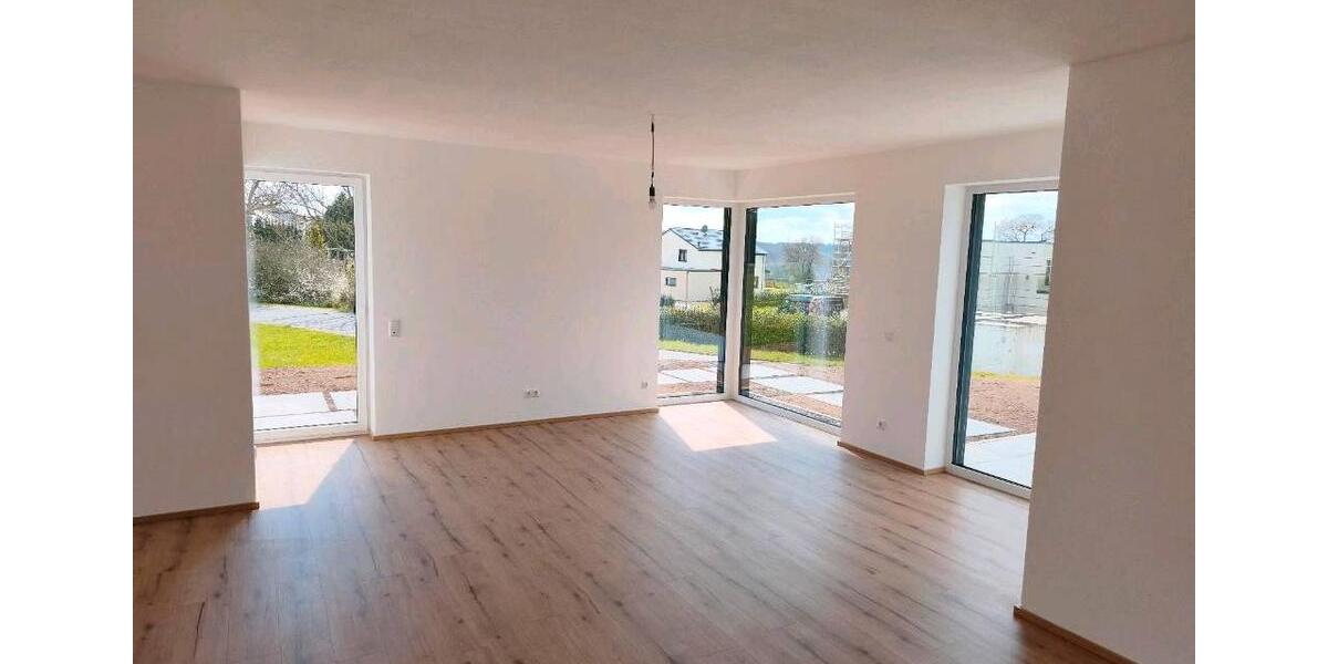 Einfamilienhaus Pronsfeld - 6 Zimmer, 180 m&sup2;, 600.000&euro; | Angebot:26148301