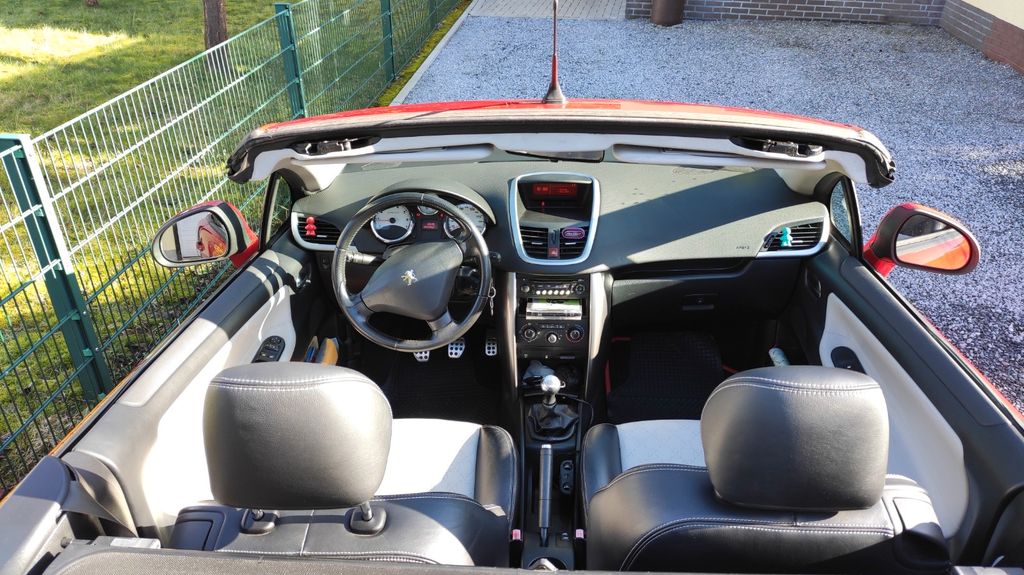 Peugeot 207 201.000 km 1.950 &euro; Velbert 42549