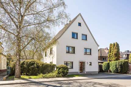 Haus Kreuzau - 8 Zimmer, 238 m&sup2;, 399.000&euro; | Angebot:26323182