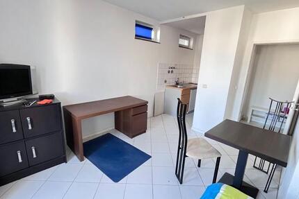 Geschmackvolle 1-Zimmer-Wohnung mit Balkon in Bad Nauheim zimmer