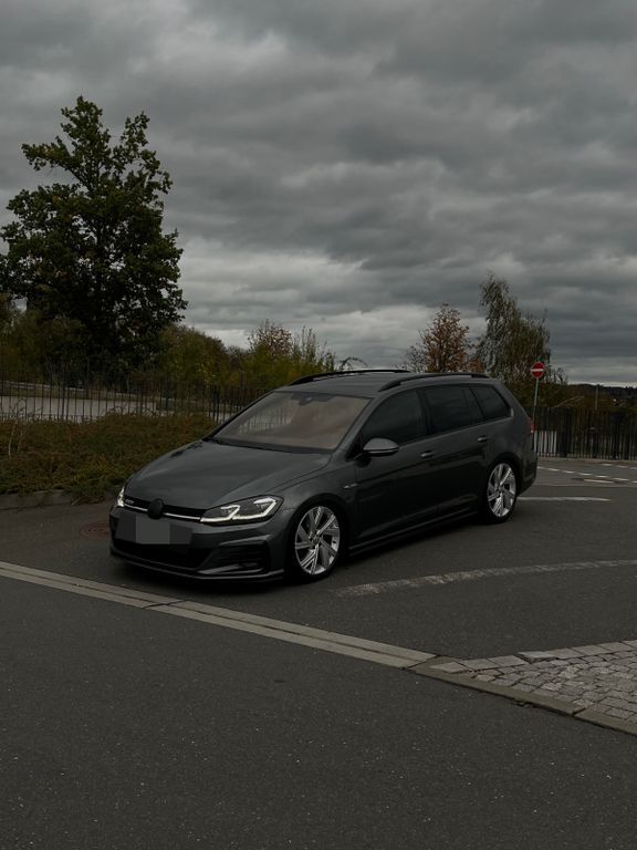 VW Golf 123.000 km 19.499 € Oberkotzau 95145