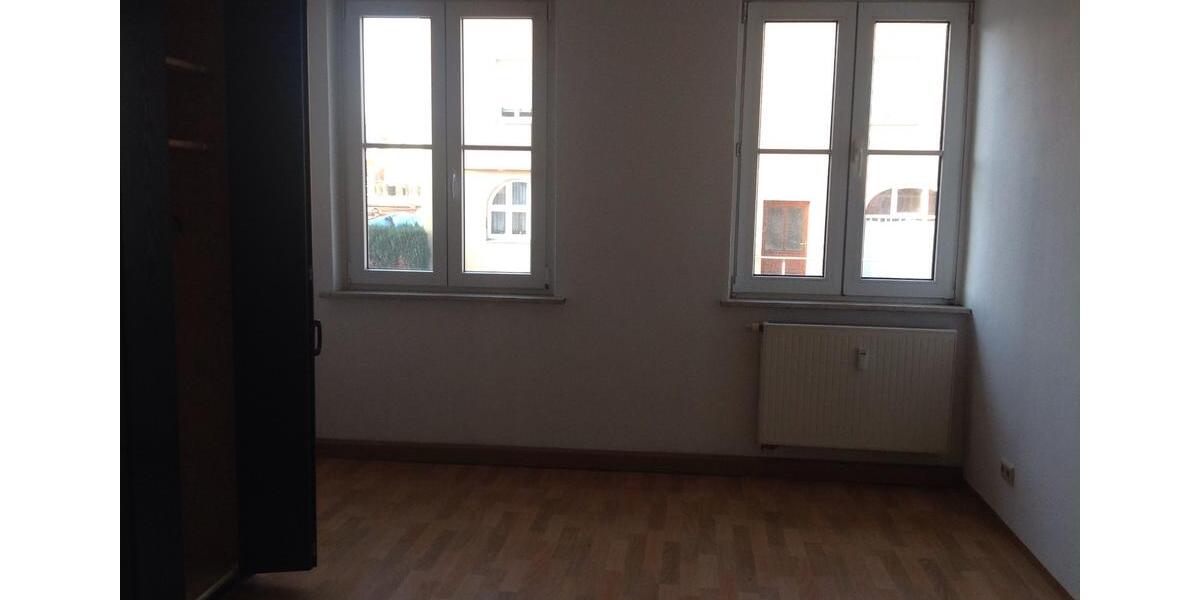 Etagenwohnung Hildburghausen - 2 Zimmer, 63 m&sup2;, 500&euro; | Angebot:26134109