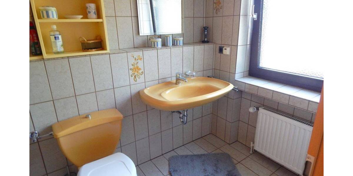 Reihenmittelhaus Düsseldorf Hellerhof - 6 Zimmer, 157 m&sup2;, 599.000&euro; | Angebot:26843922