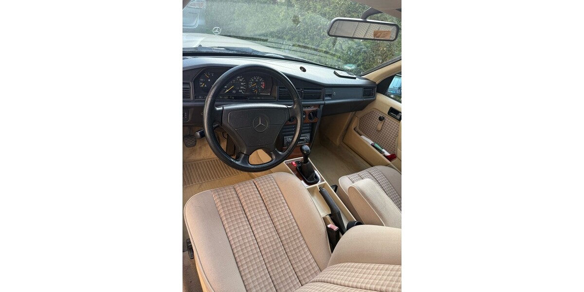 Mercedes-Benz 190 266.122 km 5.000 &euro; Bammental 69245