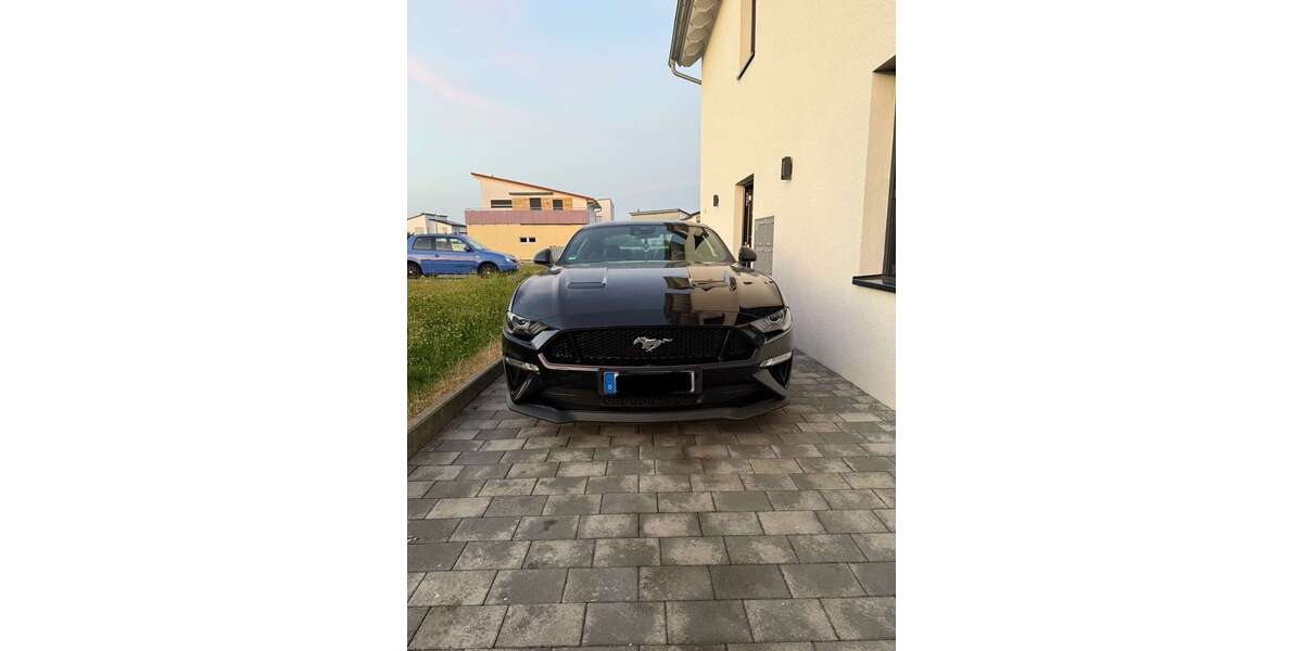 Ford Mustang 20.000 km 44.000 &euro; Gärtringen 71116