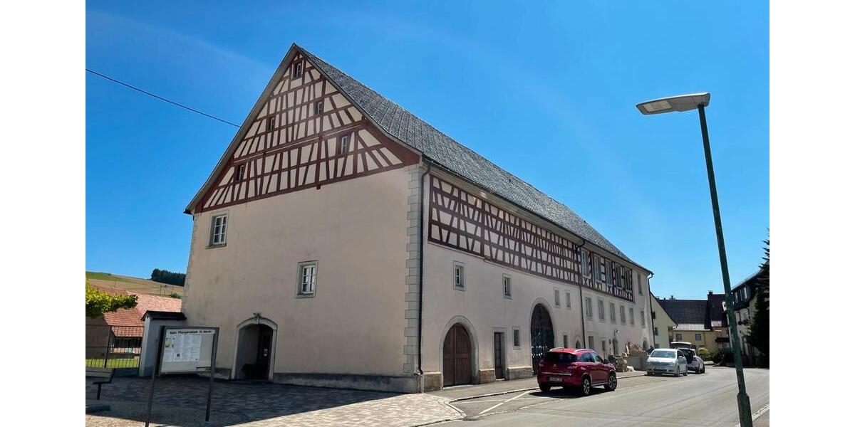 Etagenwohnung Blumberg - 5.5 Zimmer, 131 m&sup2;, 980&euro; | Angebot:26150476