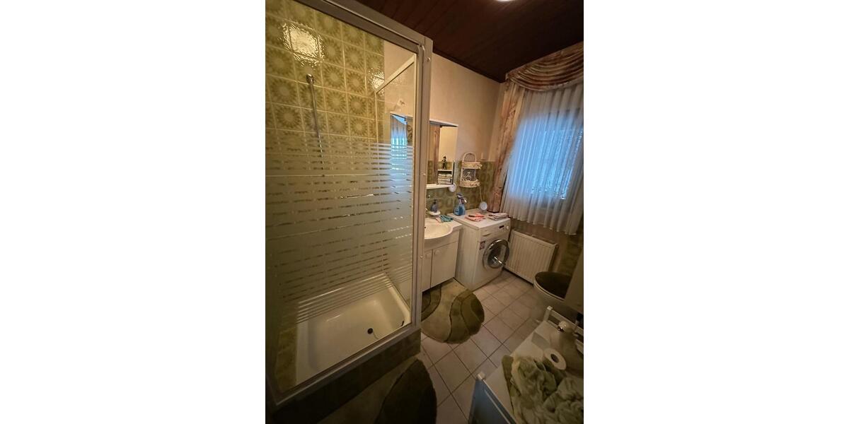 Einfamilienhaus Solms - 6 Zimmer, 196 m&sup2;, 1.200&euro; | Angebot:25444051