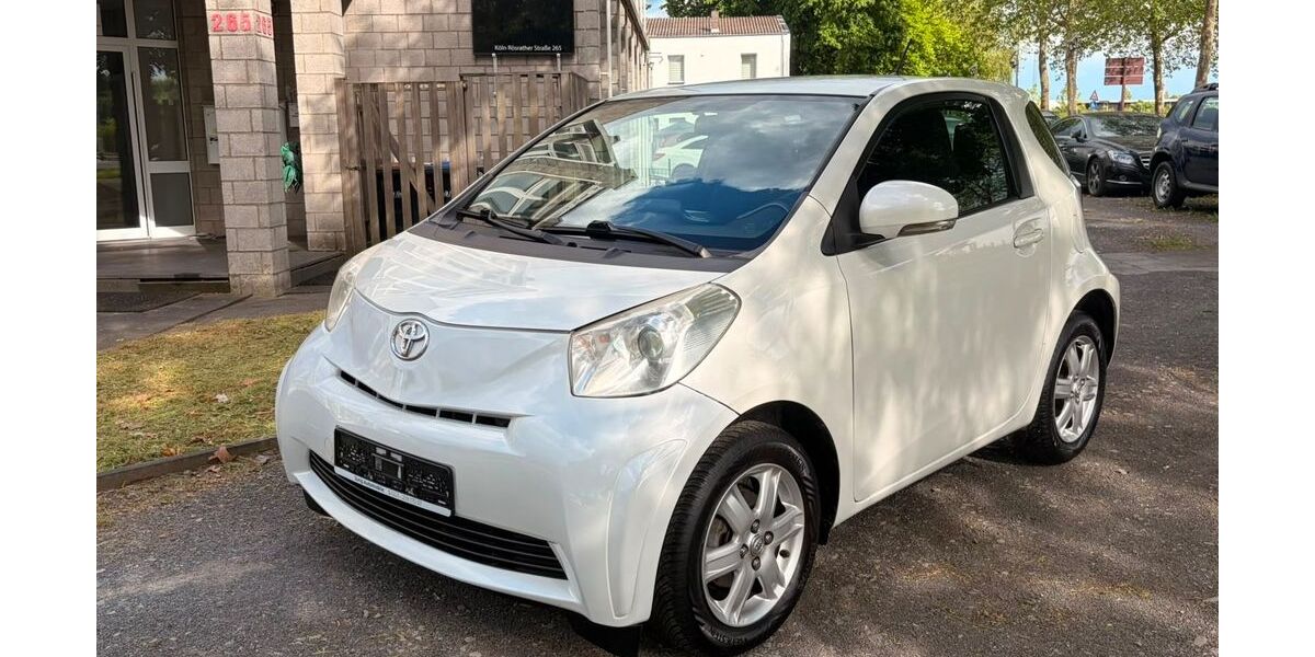 Toyota IQ 85.000 km 4.999 &euro; Köln 51107
