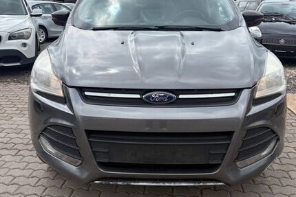 Ford Kuga 164.000 km 3.950 &euro; Saarlouis 66740