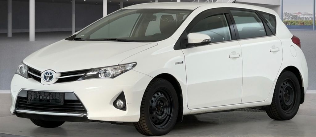 Toyota Auris 147.150 km 9.499 &euro; Mönchengladbach 41238