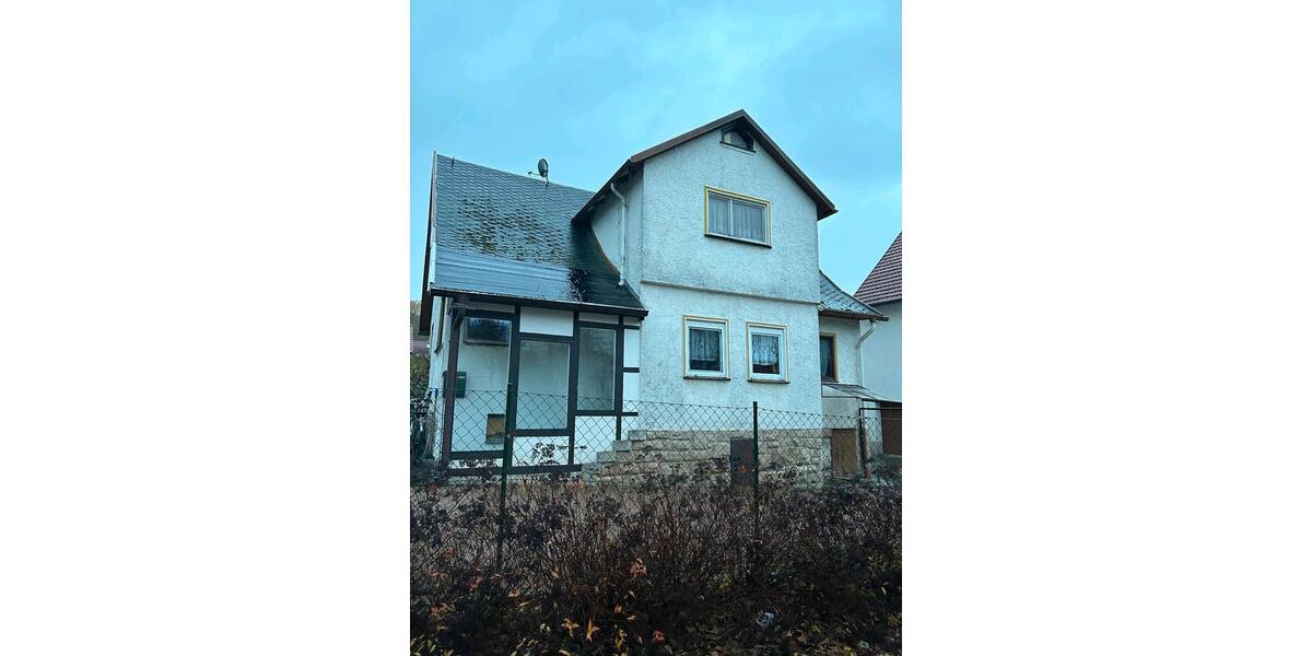 Einfamilienhaus Schmalkalden - 6 Zimmer, 100 m&sup2;, 122.000&euro; | Angebot:26712990