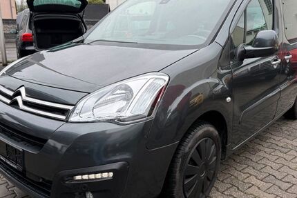Citroen Berlingo 77.655 km 9.999 &euro; Elz 65604