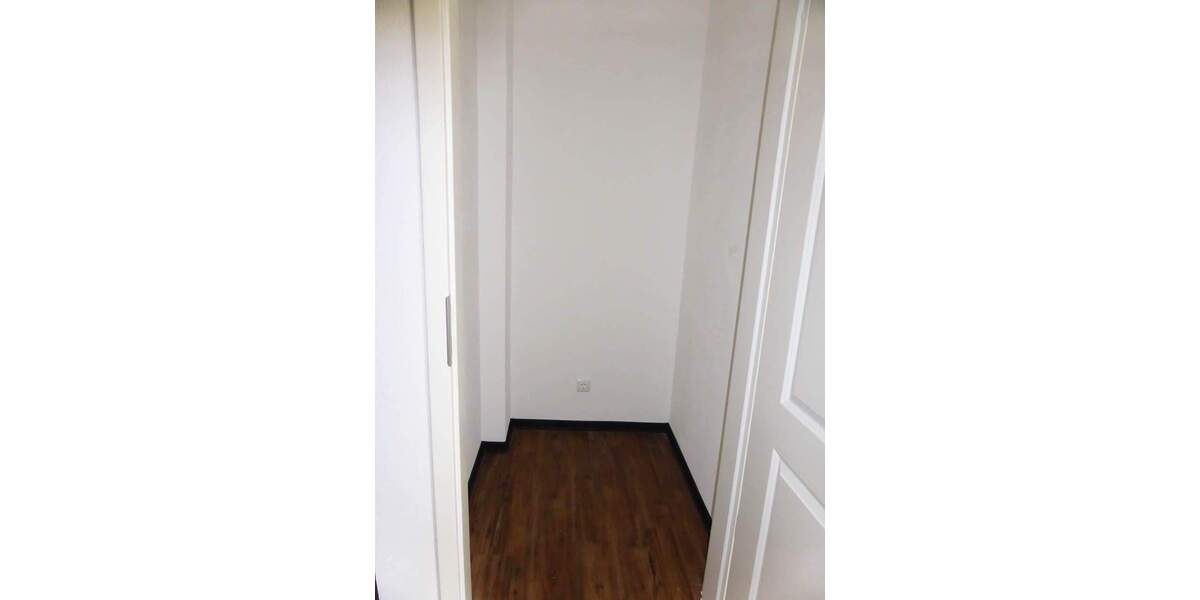 Etagenwohnung Bad Kissingen - 2 Zimmer, 81 m&sup2;, 279.000&euro; | Angebot:26389363