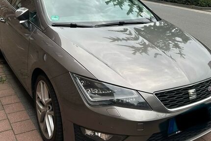 Seat Leon 83.700 km 10.900 &euro; Willich 47877
