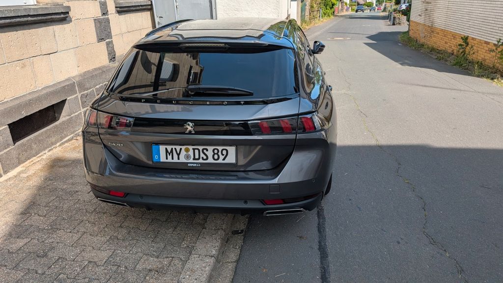 Peugeot 508 63.000 km 21.300 &euro; Bell 56745