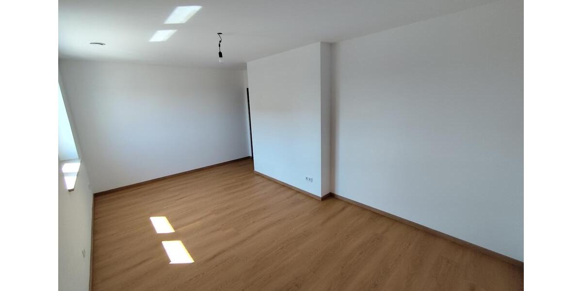 Mehrfamilienhaus, Wohnhaus Ehekirchen - 6 Zimmer, 170 m&sup2;, 1.700&euro; | Angebot:26399722