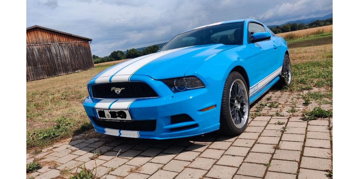 Ford Mustang 106.000 km 18.900 &euro; Jechtingen 79361