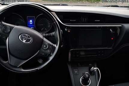 Toyota Auris 155.000 km 11.500 &euro; Bad Camberg 65520