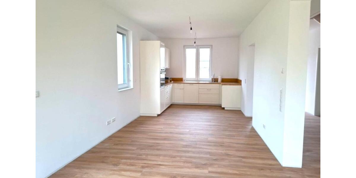 Einfamilienhaus Eutin - 6 Zimmer, 150 m&sup2;, 2.050&euro; | Angebot:26044747