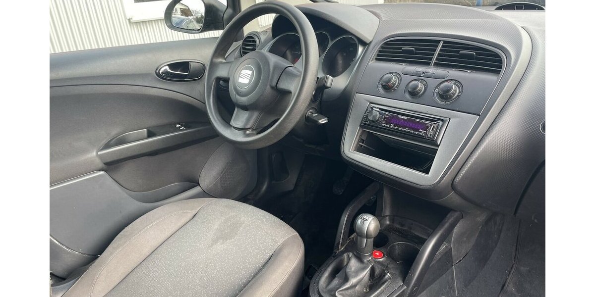 Seat Altea Avila 1.6i Klima PDC Euro4 207.000 km 2.000 &euro; Altdorf 84032