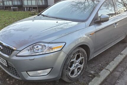 Ford Mondeo 177.800 km 4.650 &euro; Oberhausen 46119