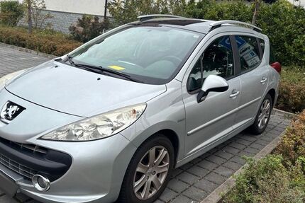 Peugeot 207 182.874 km 700 € Bickenbach 64404