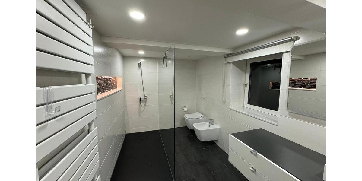 Einfamilienhaus Warstein - 8 Zimmer, 150 m&sup2;, 950&euro; | Angebot:25982315