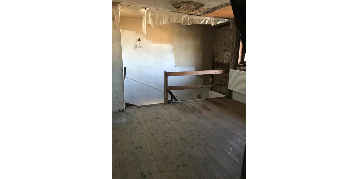 Einfamilienhaus Bad Wildungen - 3 Zimmer, 100 m&sup2;, 25.000&euro; | Angebot:26399810