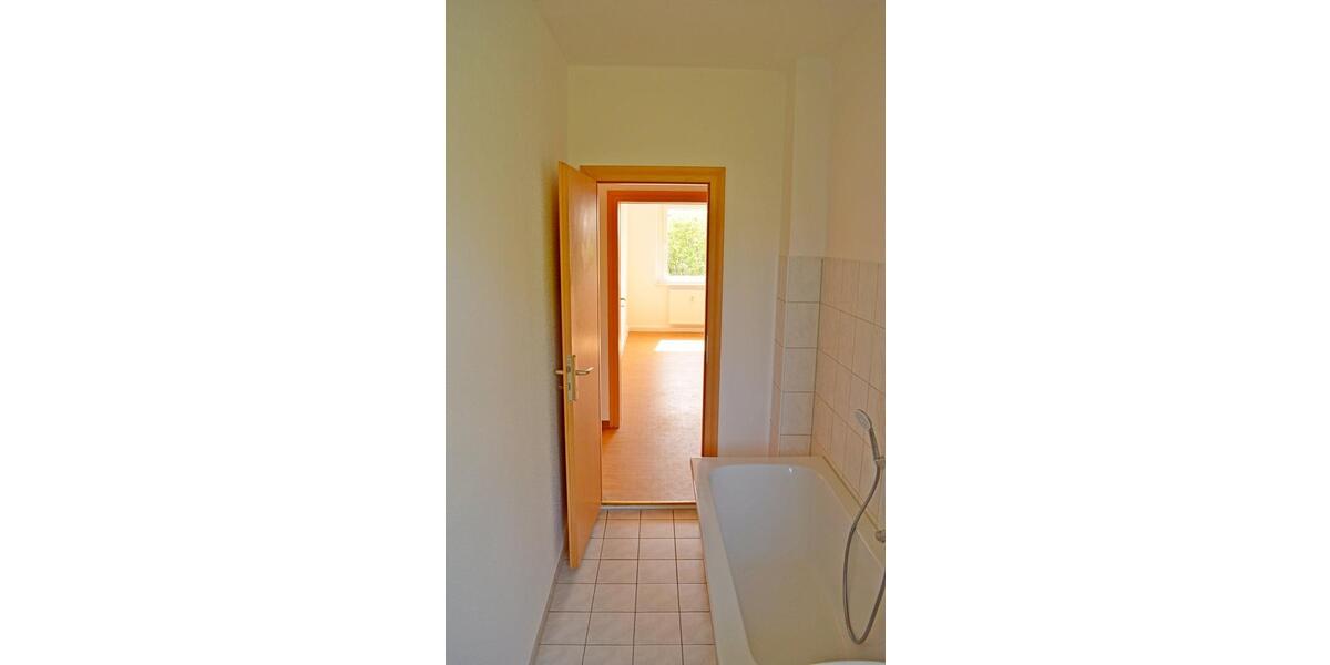 Etagenwohnung Sangerhausen - 4 Zimmer, 72 m&sup2;, 417&euro; | Angebot:26381085
