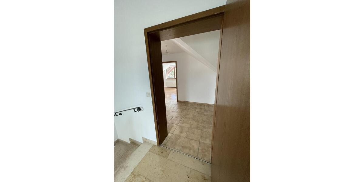 Dachgeschoßwohnung Wüstenrot - 2 Zimmer, 74 m&sup2;, 625&euro; | Angebot:25613597