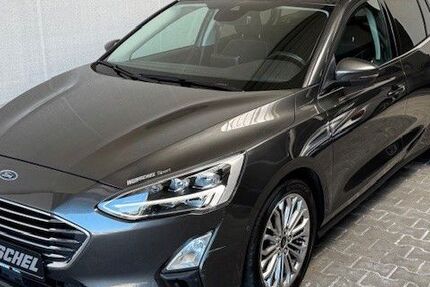 Ford Focus 107.300 km 13.935 € Roeslau 95195