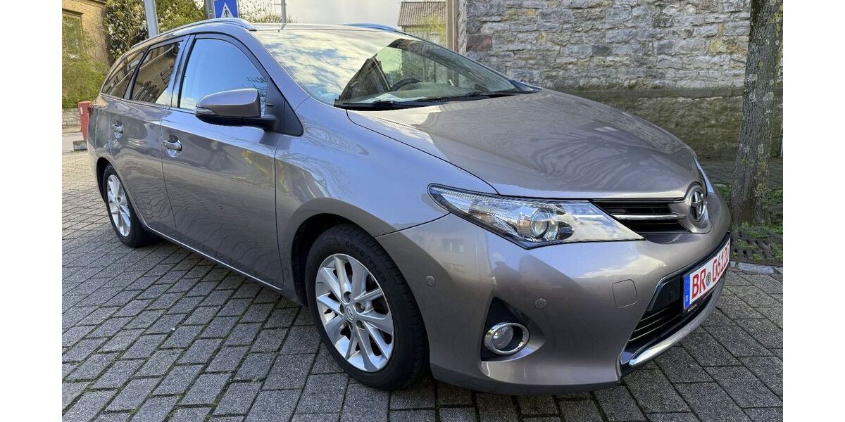 Toyota Auris 216.121 km 6.200 &euro; Graben Neudorf 76676